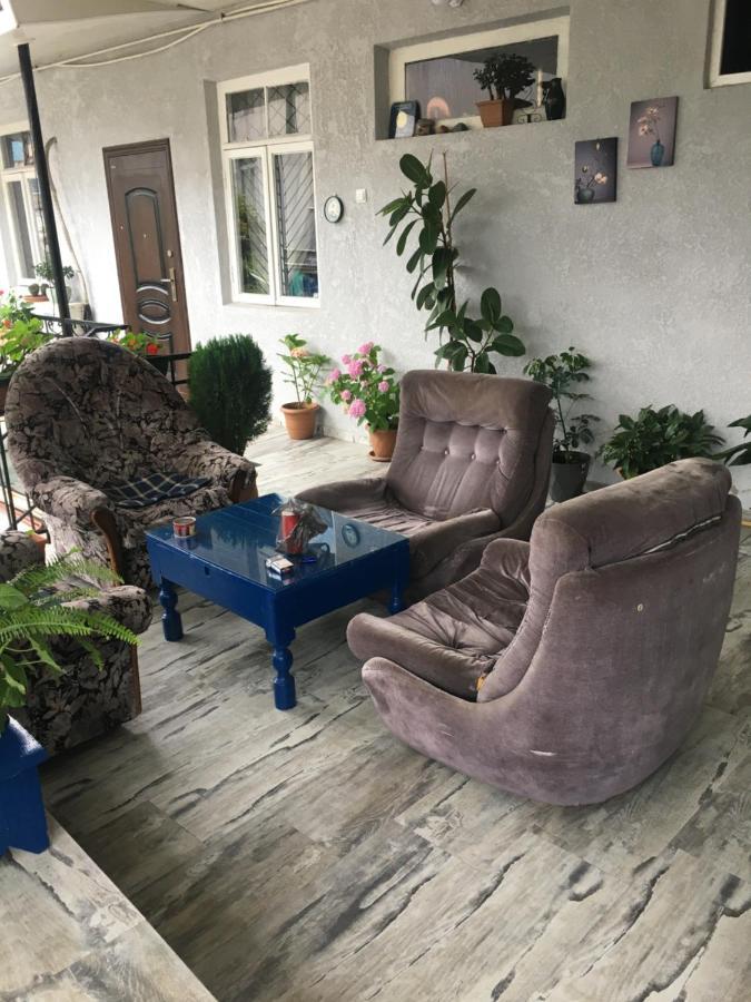 Eka Guest House Batumi Exterior foto
