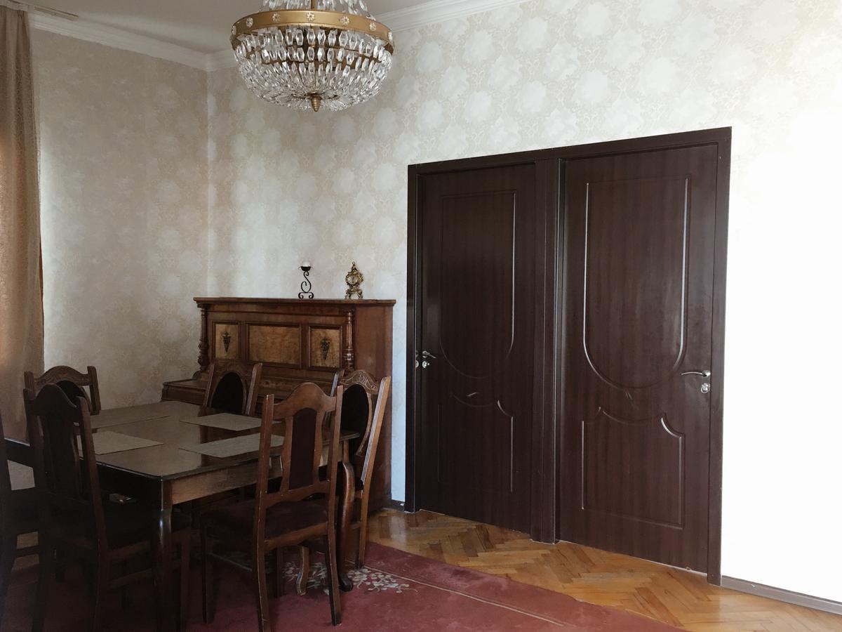 Eka Guest House Batumi Exterior foto