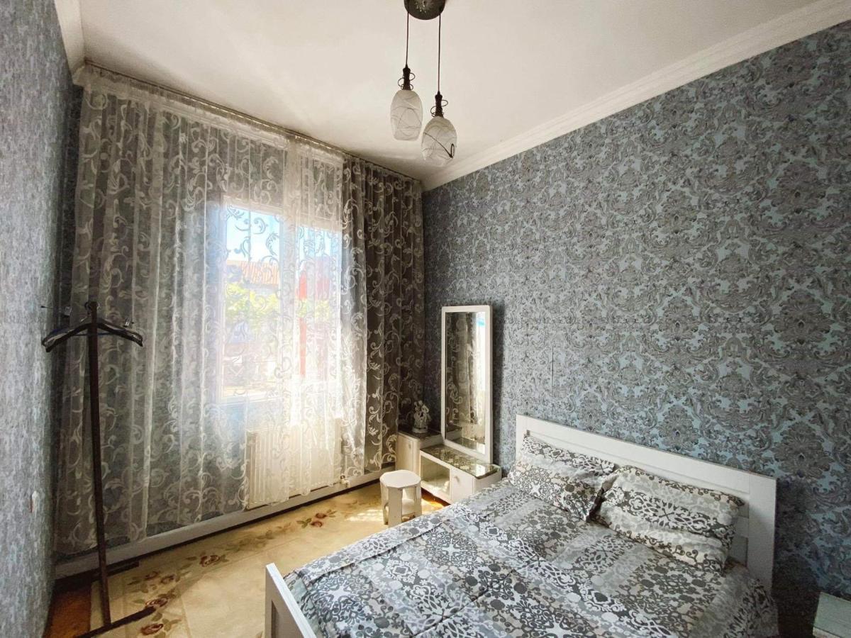 Eka Guest House Batumi Exterior foto